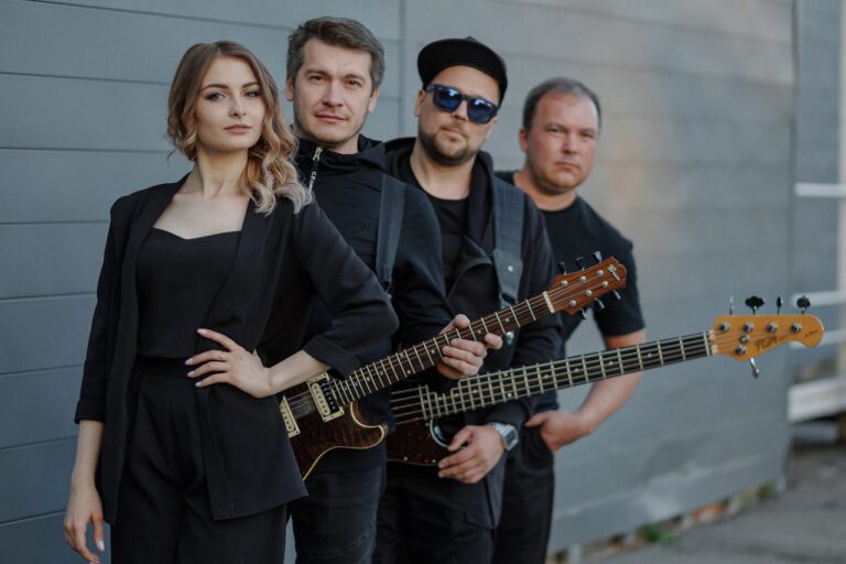 Well_ Dance_ Band!